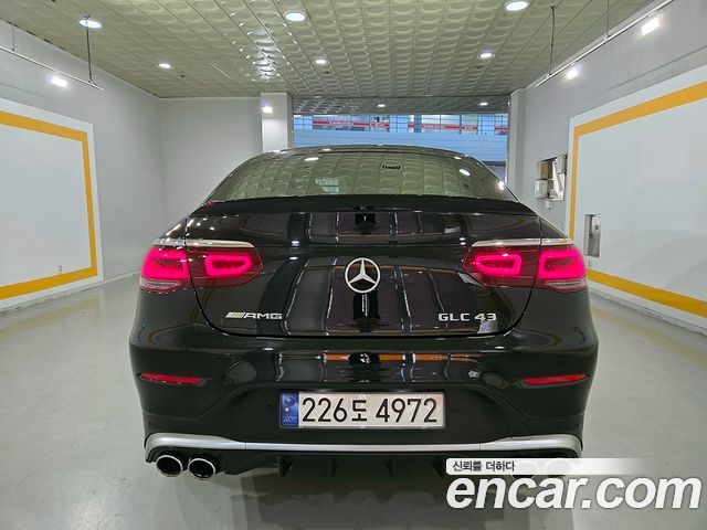 Mercedes-Benz GLC-Class 2023 — photo 4