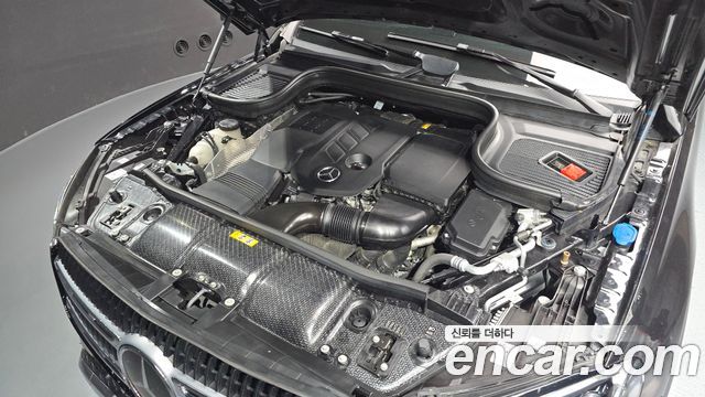 Mercedes-Benz GLE-Class 2024 — photo 6