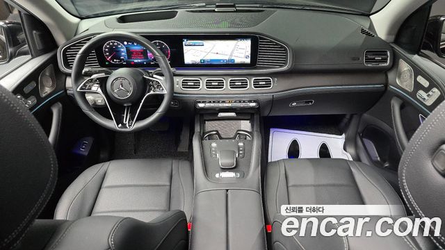 Mercedes-Benz GLE-Class 2024 — photo 10