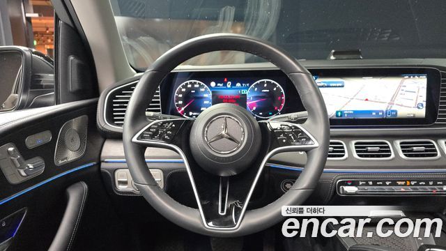 Mercedes-Benz GLE-Class 2024 — photo 19