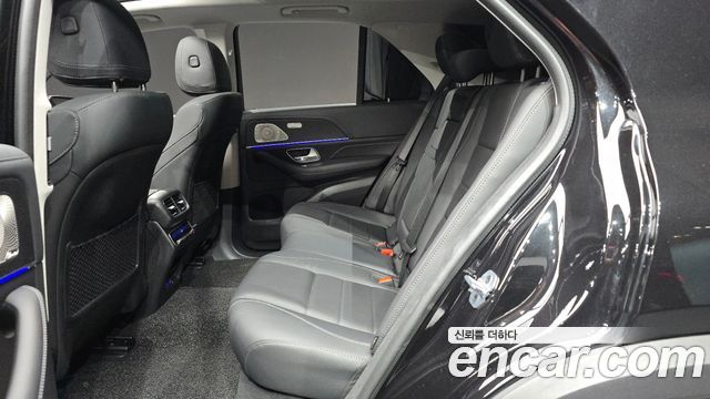 Mercedes-Benz GLE-Class 2024 — photo 16