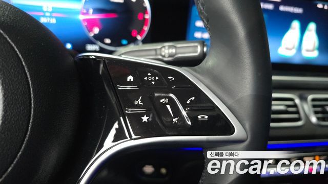 Mercedes-Benz GLE-Class 2024 — photo 32