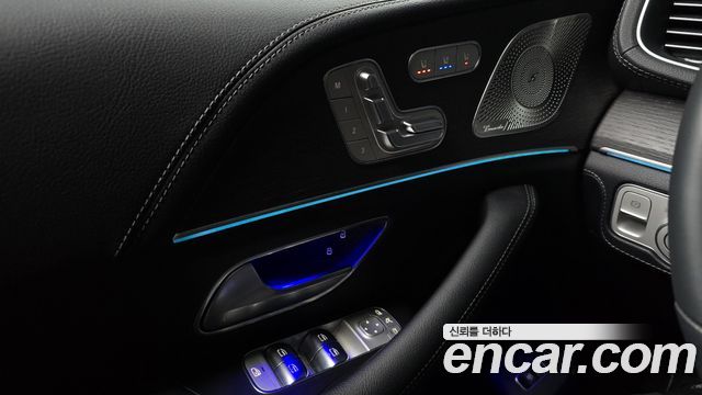 Mercedes-Benz GLE-Class 2024 — photo 34