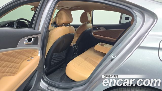 Genesis G70 2022 — photo 17
