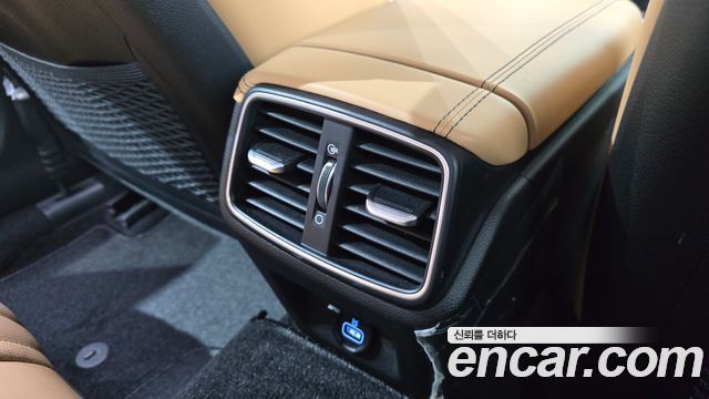 Genesis G70 2022 — photo 29