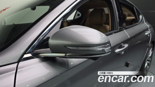 Genesis G70 2022 — photo 31