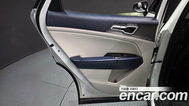 Kia Sportage 2022 — photo 15