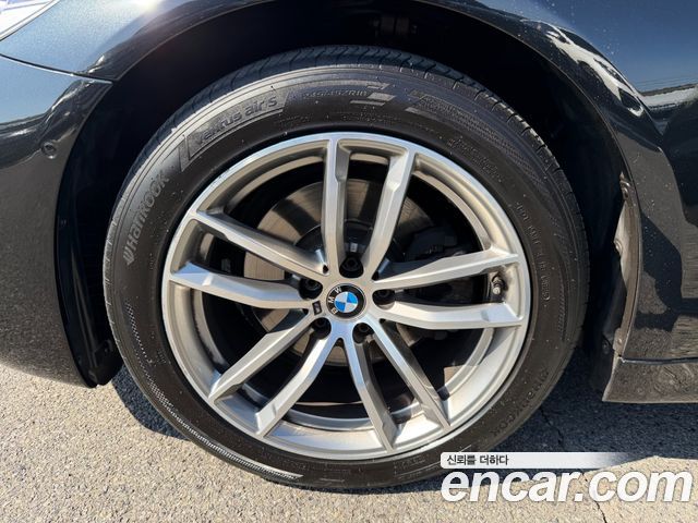 BMW 5-Series 2017 — photo 5
