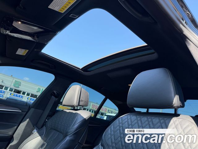 BMW 5-Series 2017 — photo 14