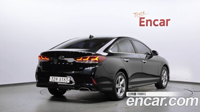 Hyundai Sonata 2018 — photo 2