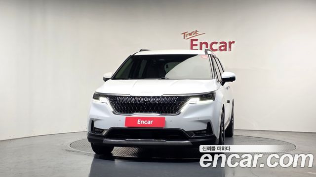 Kia Canival 2023 — photo 3