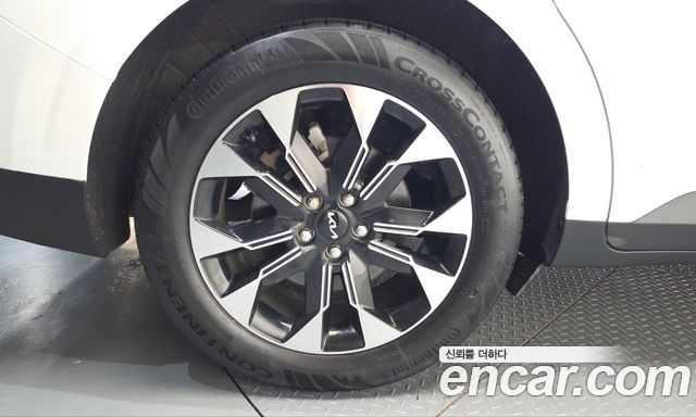 Kia Canival 2023 — photo 5
