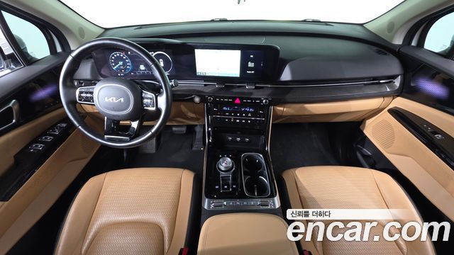 Kia Canival 2023 — photo 10