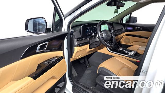 Kia Canival 2023 — photo 13