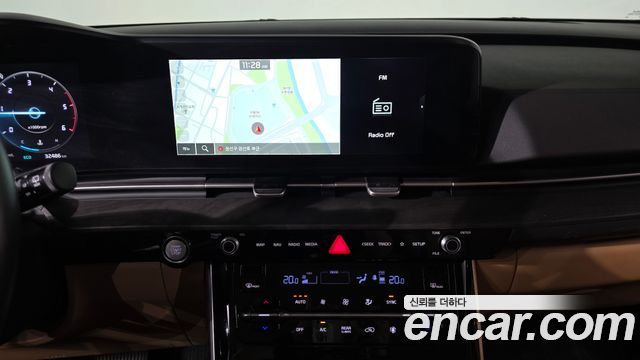 Kia Canival 2023 — photo 18