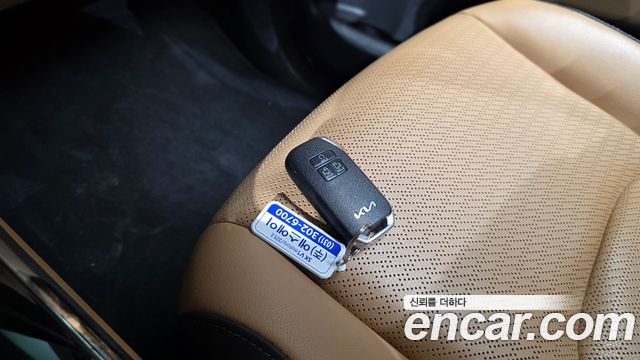 Kia Canival 2023 — photo 21