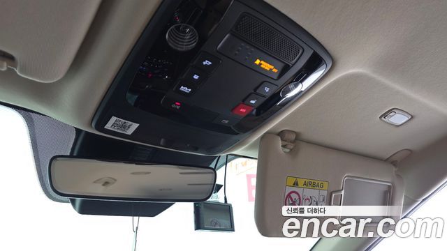Kia Canival 2023 — photo 25