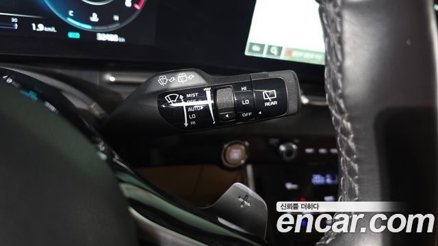 Kia Canival 2023 — photo 27