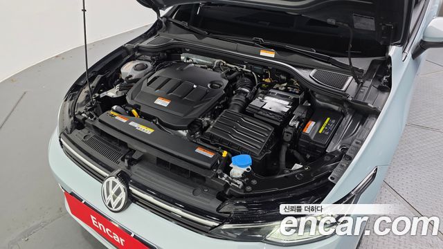 Volkswagen Golf 2025 — photo 6