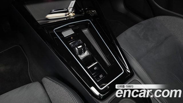 Volkswagen Golf 2025 — photo 12