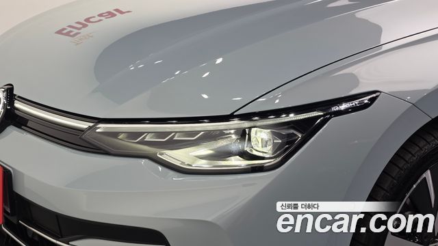 Volkswagen Golf 2025 — photo 8