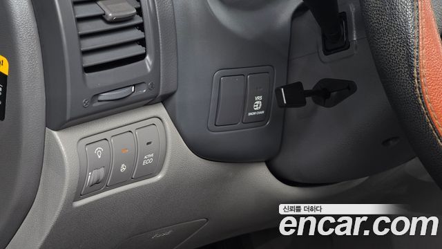 Kia Canival 2012 — photo 19