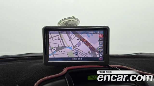 Kia Canival 2012 — photo 23
