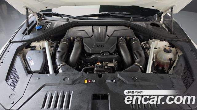 Genesis GV70 2022 — photo 6