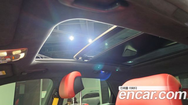 Genesis GV70 2022 — photo 24
