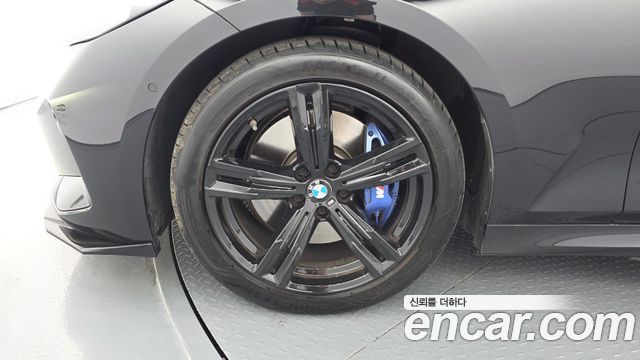 BMW 3-Series 2025 — photo 5