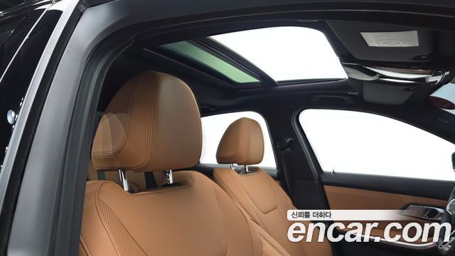 BMW 3-Series 2025 — photo 17