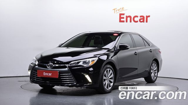 Toyota Camry 2015 — photo 1