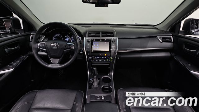 Toyota Camry 2015 — photo 7