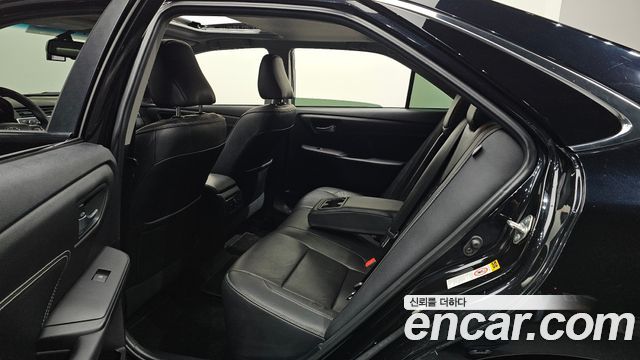 Toyota Camry 2015 — photo 12