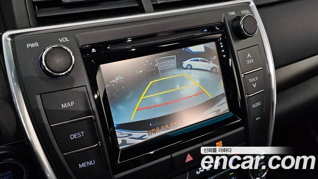 Toyota Camry 2015 — photo 17