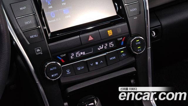 Toyota Camry 2015 — photo 19