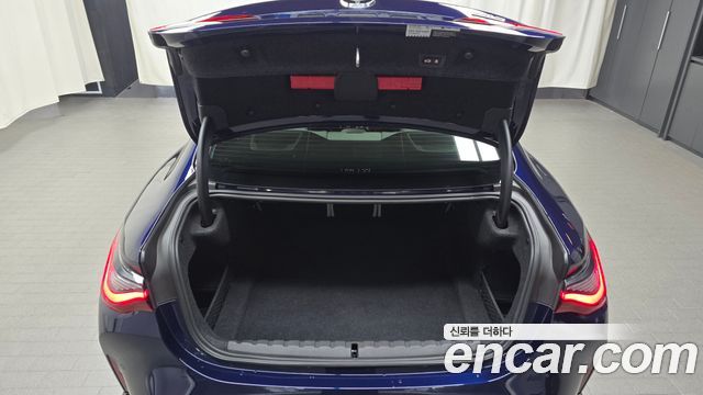 BMW M4 2022 — photo 20
