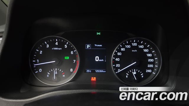 Hyundai AVANTE 2016 — photo 11