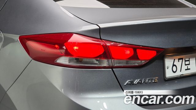 Hyundai AVANTE 2016 — photo 9