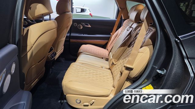Genesis GV80 2023 — photo 11