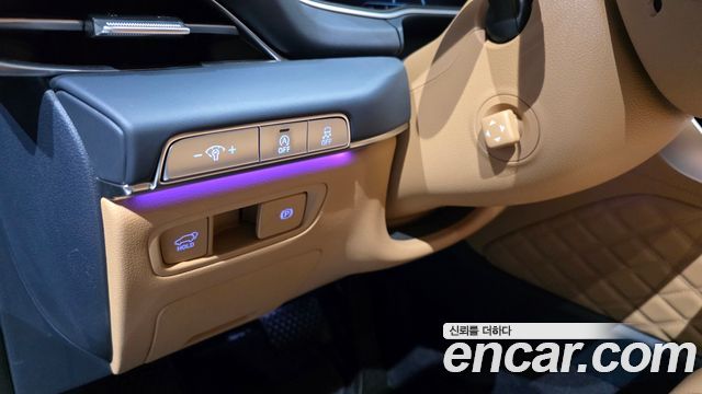 Genesis GV80 2023 — photo 12
