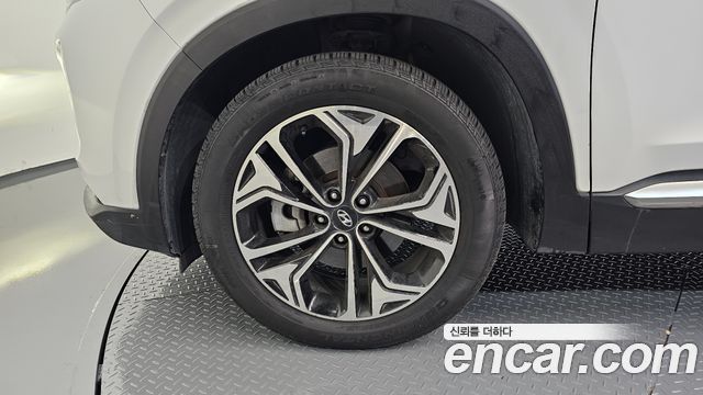 Hyundai Santafe 2019 — photo 5