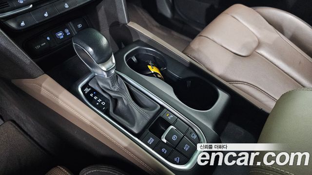 Hyundai Santafe 2019 — photo 12