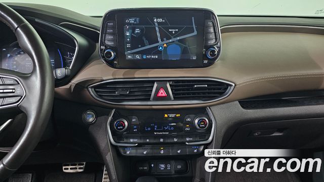 Hyundai Santafe 2019 — photo 18