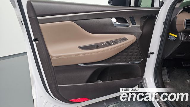 Hyundai Santafe 2019 — photo 14