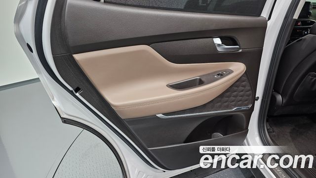 Hyundai Santafe 2019 — photo 15