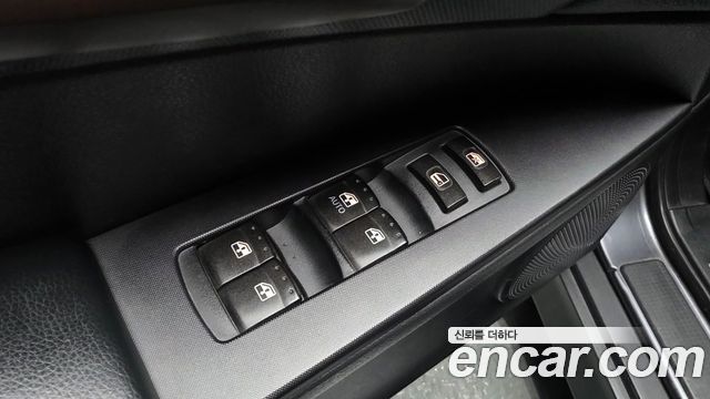 KG Mobility KORANDO 2015 — photo 28