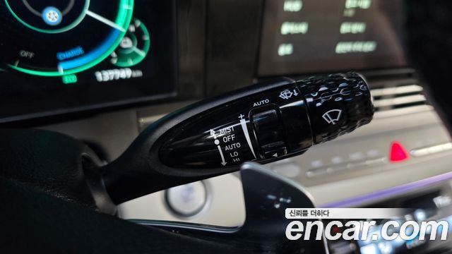 Hyundai Grandeur 2022 — photo 26
