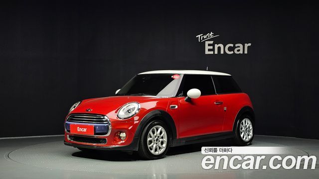 Mini Cooper 2016 — photo 1