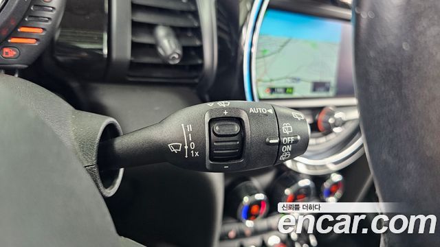 Mini Cooper 2016 — photo 19